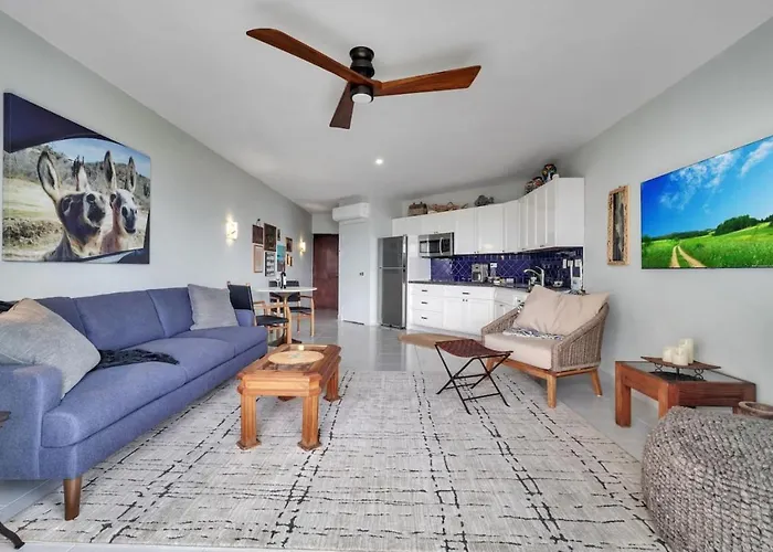 1bd-1ba Costa Azul Beachfront Holiday home *
