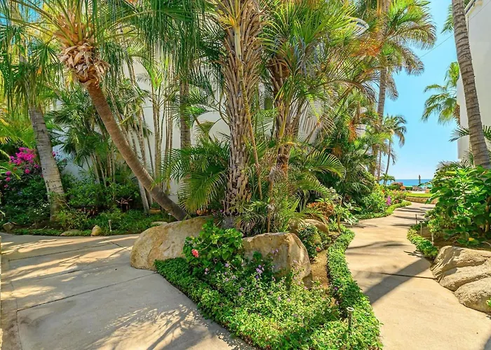 1bd-1ba Costa Azul Beachfront