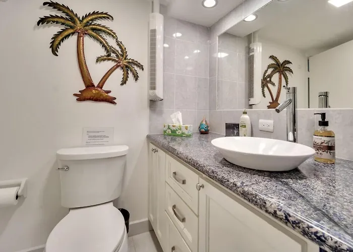 1bd-1ba Costa Azul Beachfront Holiday home