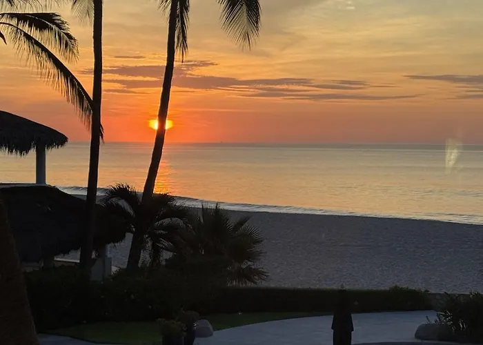 1bd-1ba Costa Azul Beachfront Holiday home *